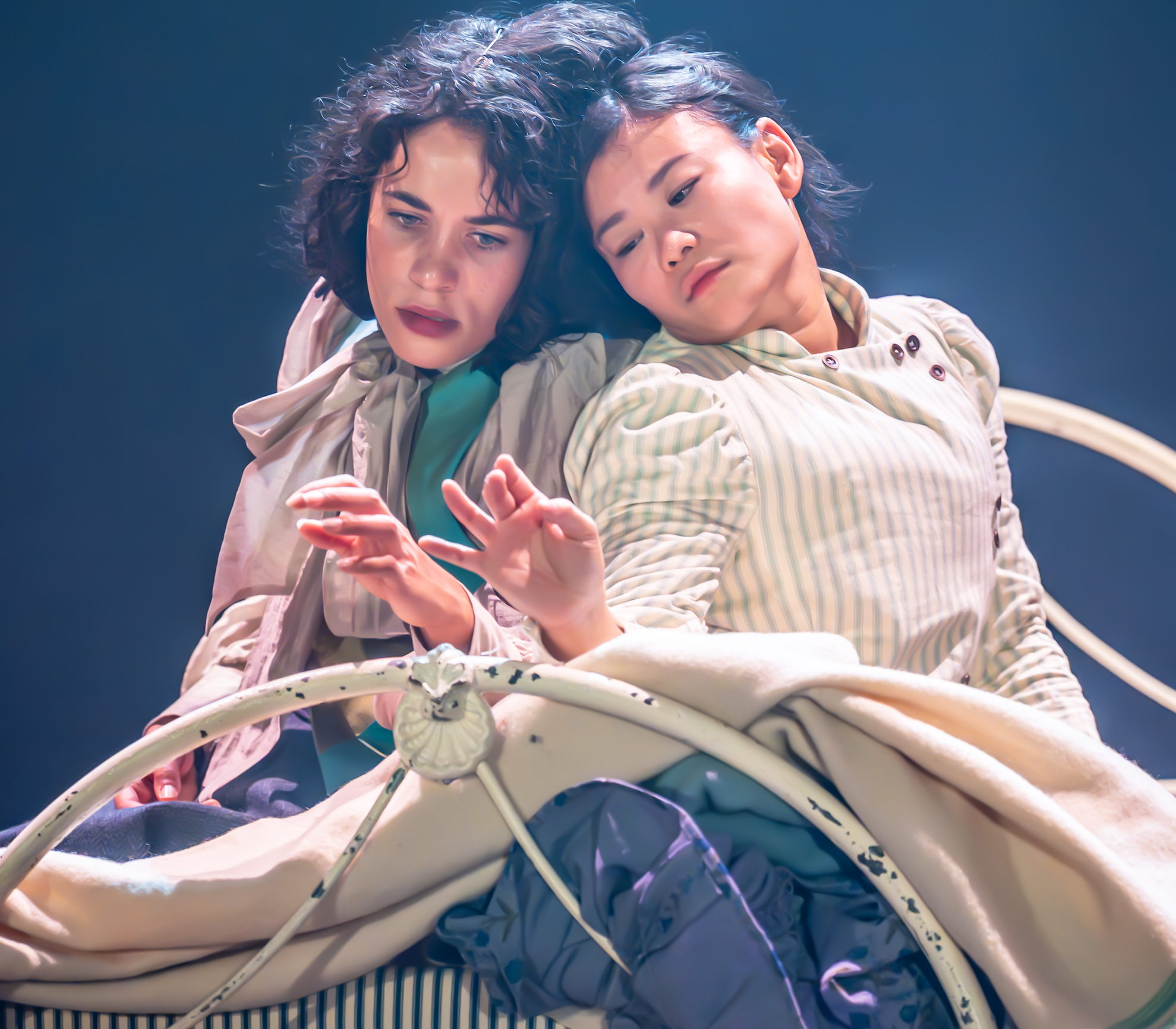 Umi Myers as Mina, Mei Mac as Lucy in Dracula