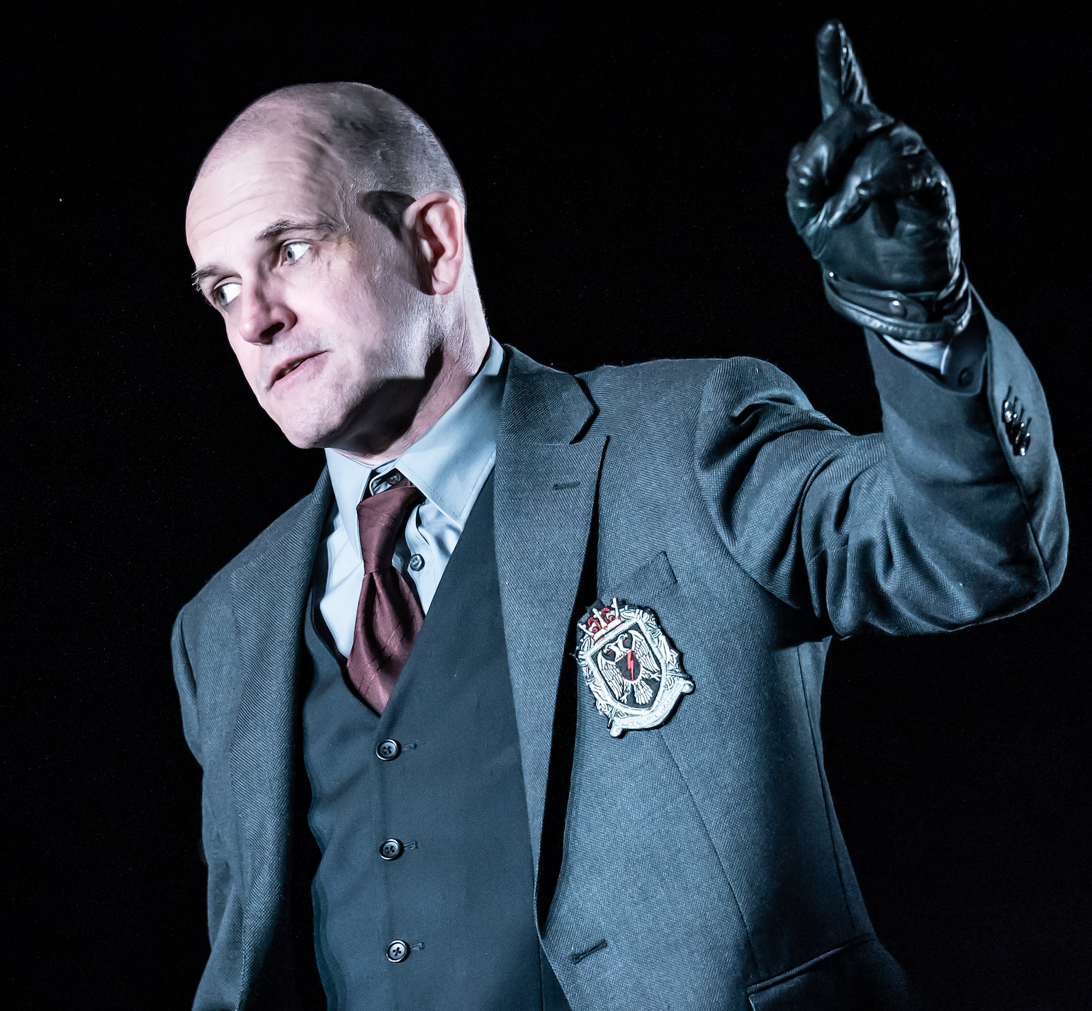 Jonny Lee Miller in A Mirror