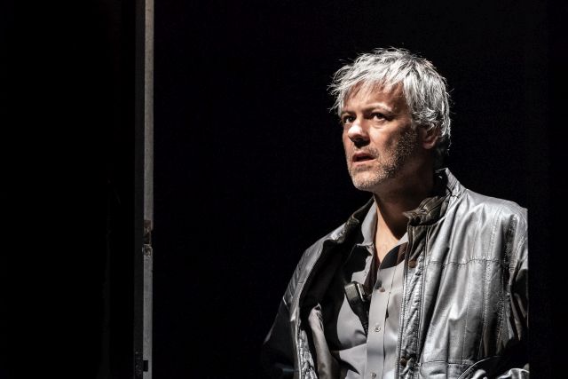 Rupert Graves in 'Victoria Station' 