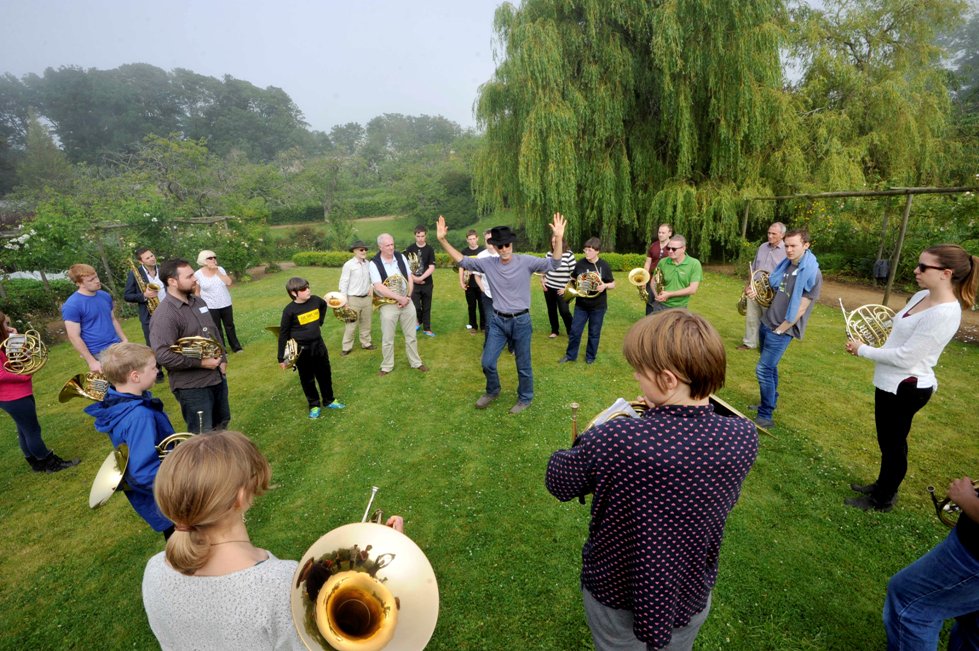 John Luther Adams rehearsing Across the Distance in Cambo gardens
