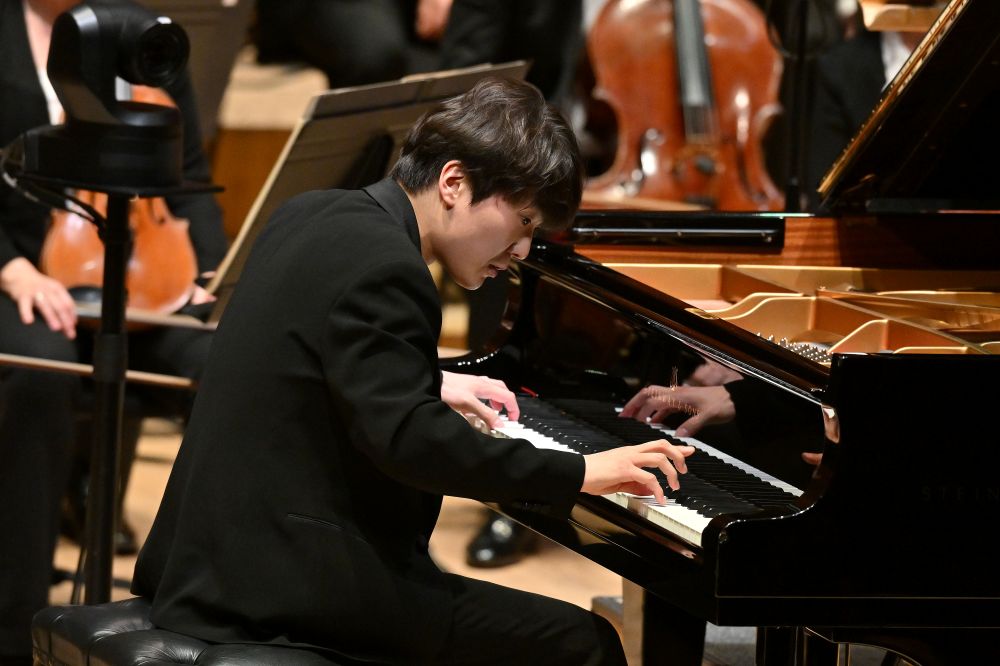 Seong-Jin Cho