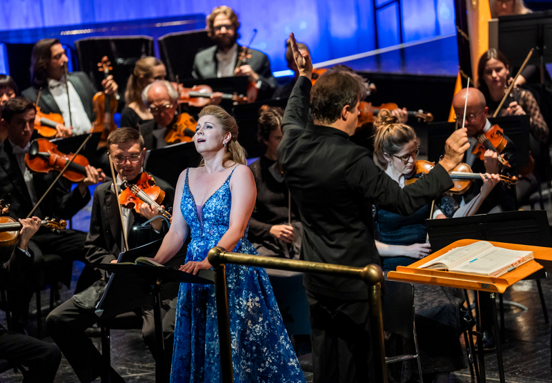 Katerina Knezikova, Jakub Hrusa and the Royal Opera Orchestra