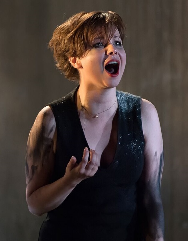 Galina Averina as Iphise Dardanus, English Touring Opera 