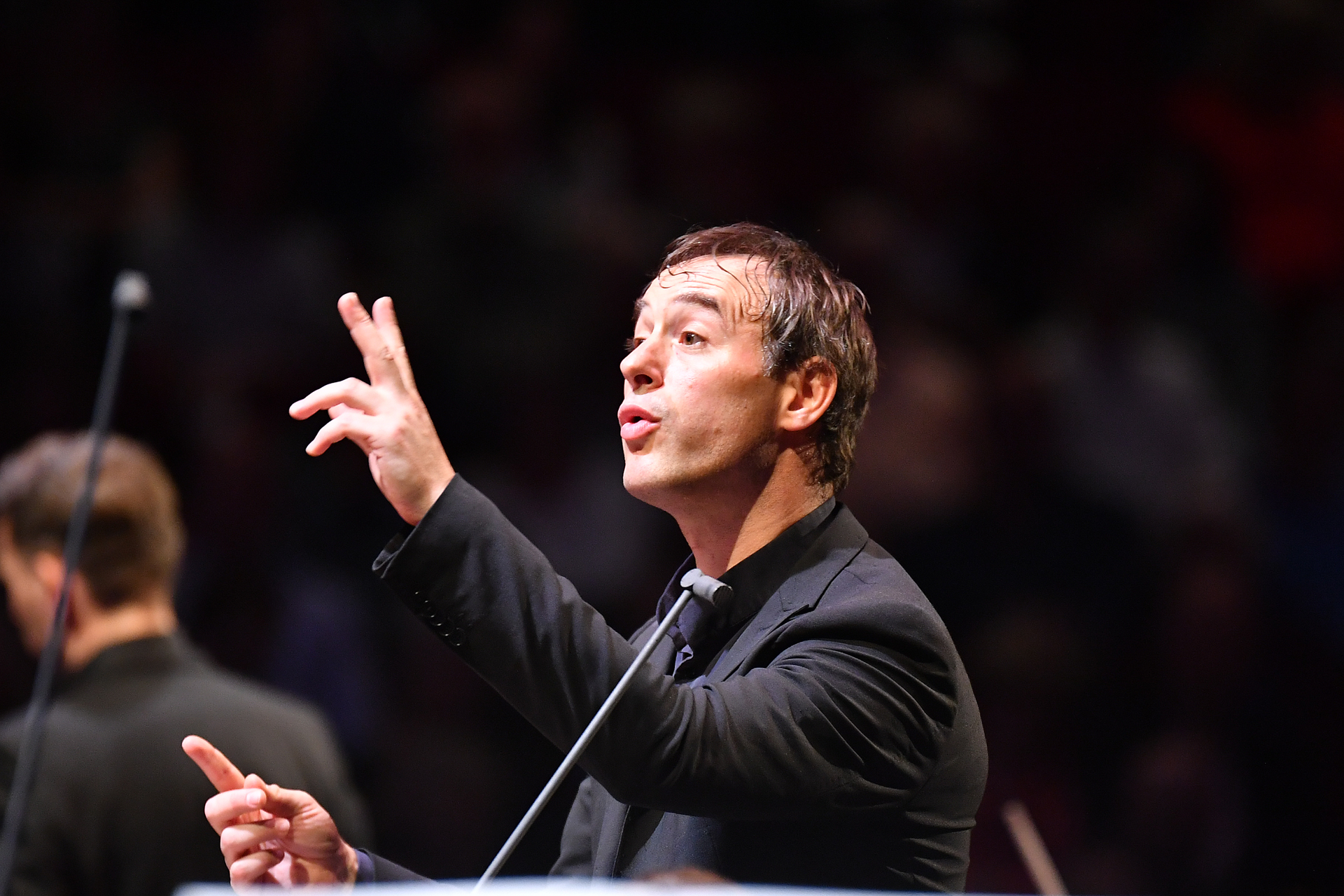 Jonathan Cohen leading Arcangelo