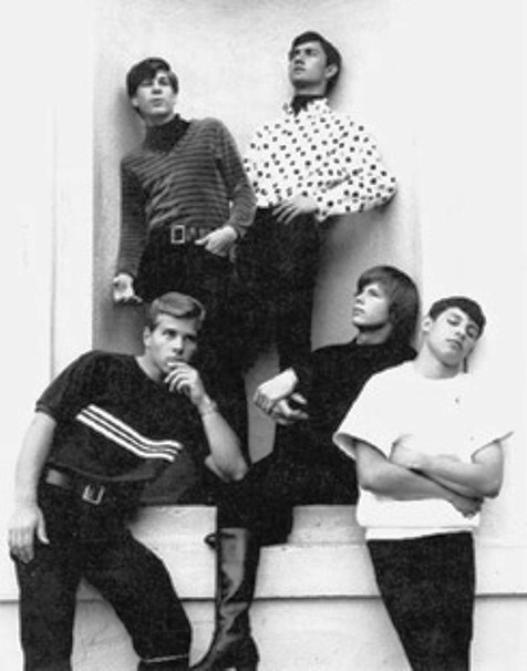 LOST INNOCENCE THE GARPAX GARAGE ERA_The Avengers