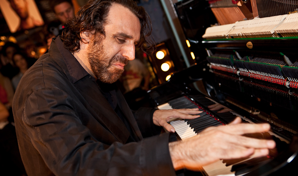 Chilly Gonzales in vaudevillian mode