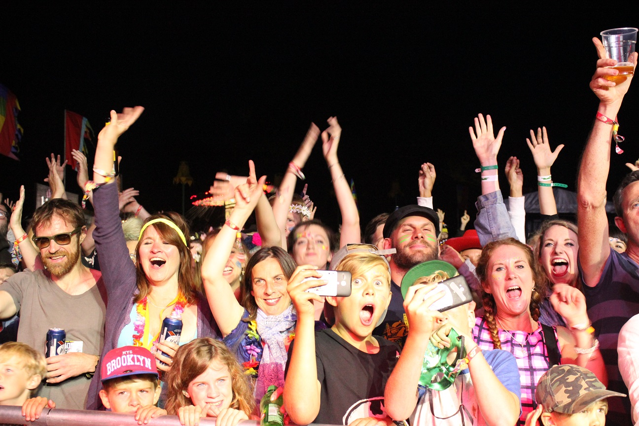 ff crowd