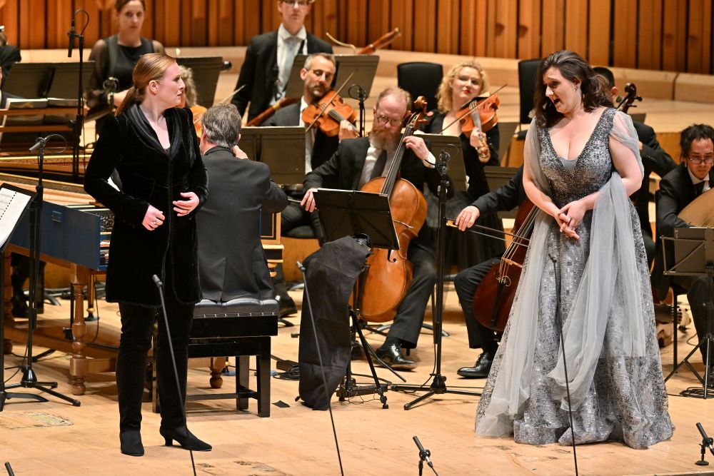 Paula Murrihy and Beth Taylor in Giulio Cesare