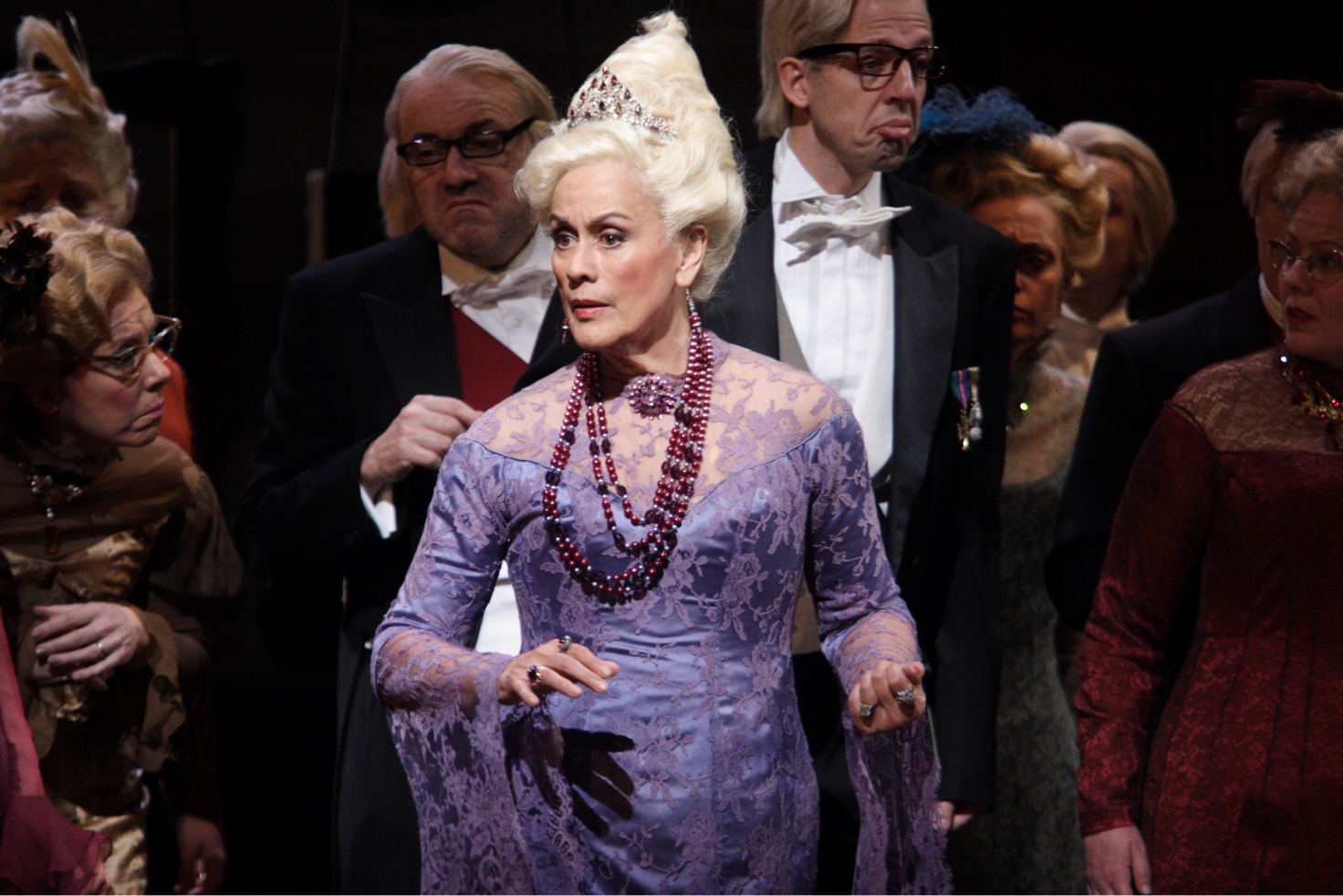 Kiri te Kanawa as the Duchesse de Krakentorp