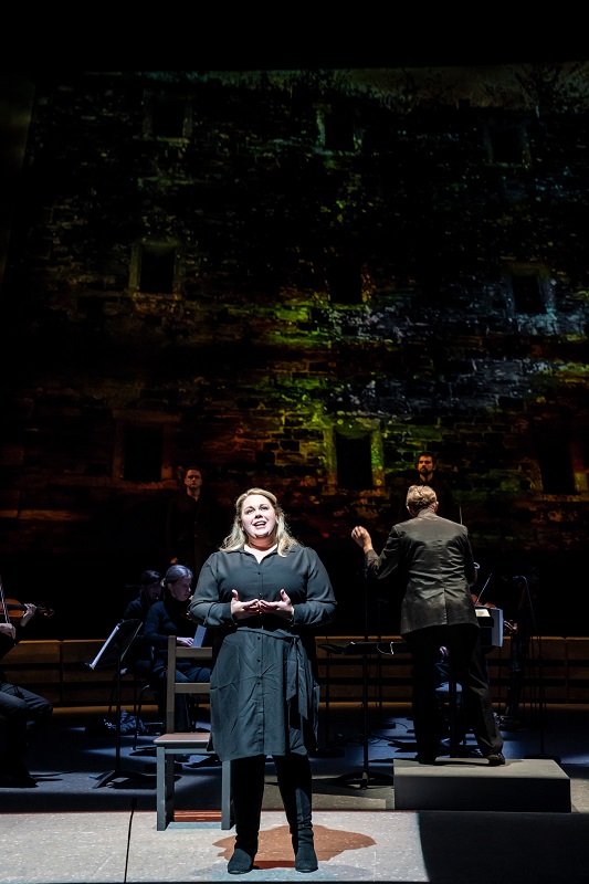 Katherine Broderick as Leonore
