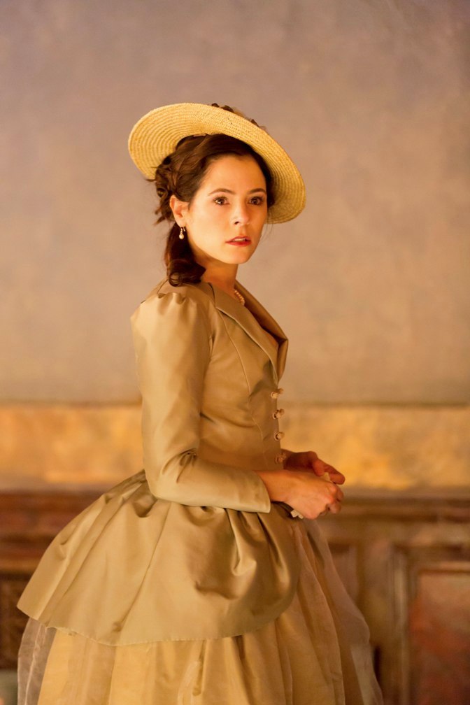 Elaine Cassidy as Madame de Tourvel