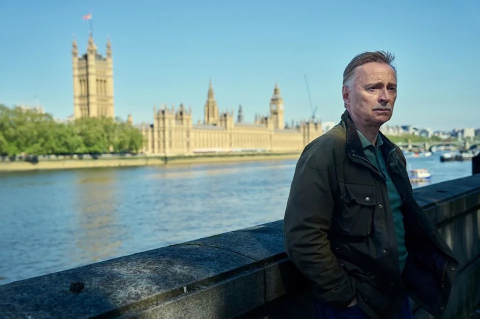 Robert Carlyle as DCS Dave Cook in The Hack